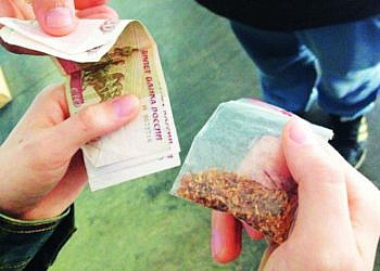 Как работает адвокат по наркотикам и чем он может помочь?